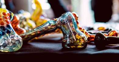 cannabis glass pipe