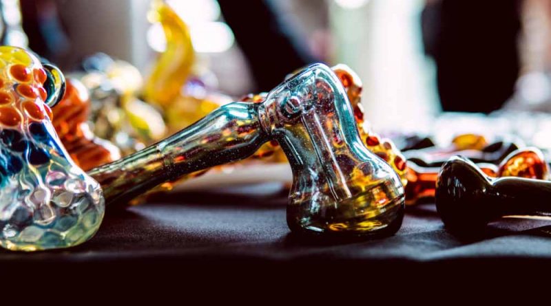 cannabis glass pipe